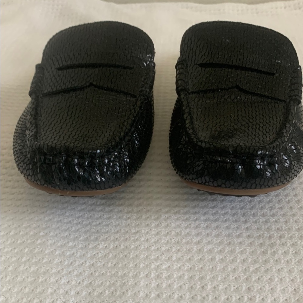 NWOT Isaac Mizrahi Black Flats with Textured Leather. - Picture 7 of 7